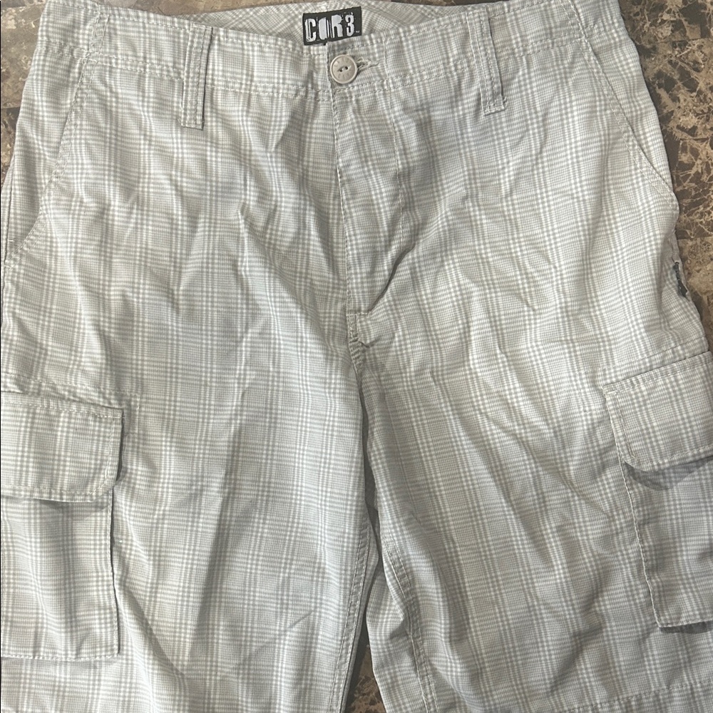 Men's Gray Plaid Cargo Shorts